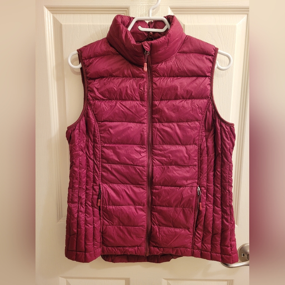 32 Degrees Women's Quilted Down Vest - Burgundy